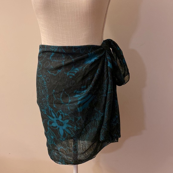 Vintage Gauze women’s Infinity, loop semi sheer scarf 💯 acrylic One Size - Picture 7 of 12